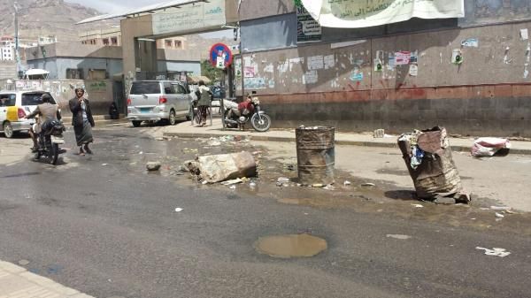 العصابة الحوثية تحوّل مستشفيات صنعاء إلى أوكار للتجسس وترويع الكوادر العاملة