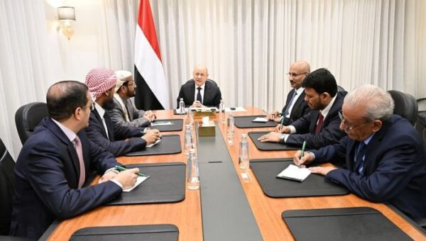 تعيين الفريق الصبيحي والخنبشي أعضاء بمجلس القيادة الرئاسي