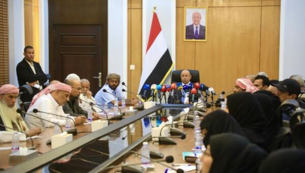 حضرموت  الخنبشي يعقد لقاءً موسعًا مع الأحزاب والمكونات السياسية وممثلي مكونات المجتمع