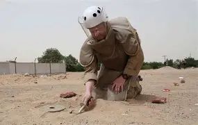 شبوة..إصابة مهندس ألغام أثناء مهمة ميدانية