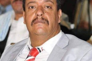 شيخ قبلي بارز يندد بممارسات حوثية مناطقية في قضية مقتل الشيخ صادق أبو شعر