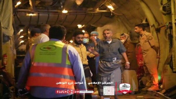 طائرة إخلاء طبي سعودية تصل عدن لنقل جرحى استهداف القائد حمدي شكري   