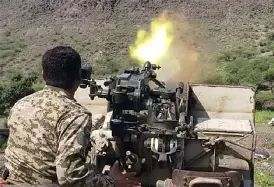 تعز.. اندلاع اشتباكات عنيفة في جبهتي “الدفاع الجوي” و”غراب”