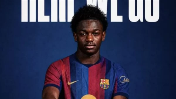 رسميًا.. برشلونة يعلن ضم البلجيكي جيسي بيسيو حتى 2031
