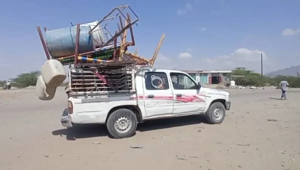 الحديدة| ميليشيا الحوثي تهجر عشرات الأسر جنوب الجراحي وجبل رأس