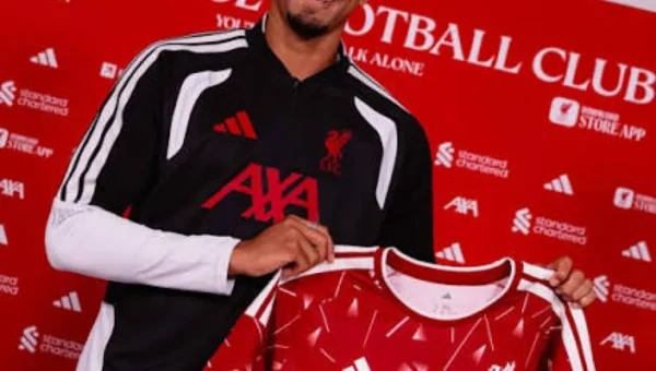 ليفربول يعلن رسميا التعاقد مع أراوخو على سبيل الإعارة