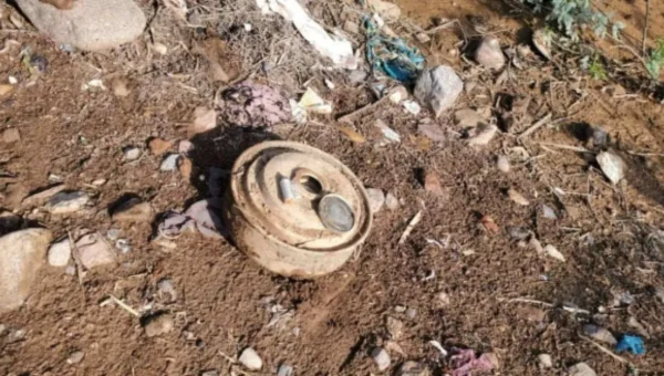 مصرع طفل بانفجار لغم حوثي مموه في الحديدة