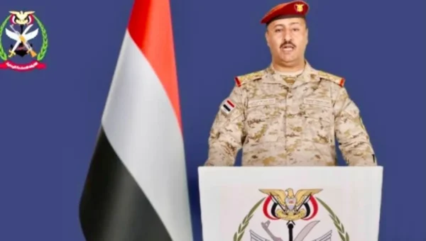 القوات الحكومية تتوعد المليشيا برد رادع على استهداف ميناء المخا