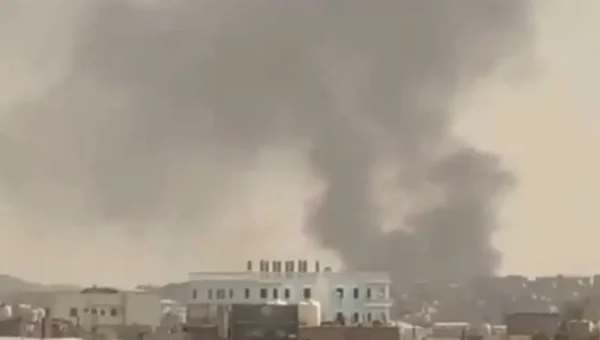 ميليشيا الحوثي تستهدف مدينة مارب بالصواريخ والطائرات المسيًرة