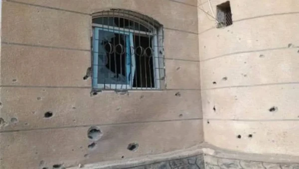 الأوقاف تدين قصف الحوثيين مسجدًا في موزع بمحافظة تعز