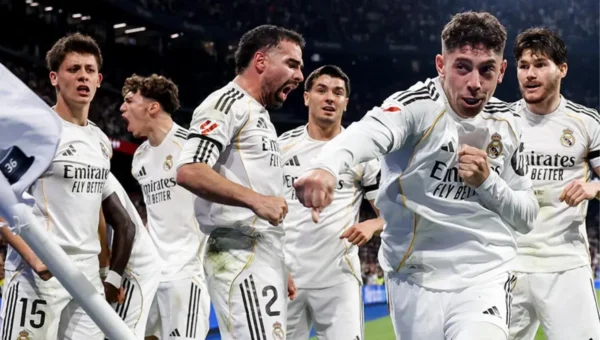 ريال مدريد يهزم شالكه بثلاثية فى ختام تحضيراته للموسم الجديد