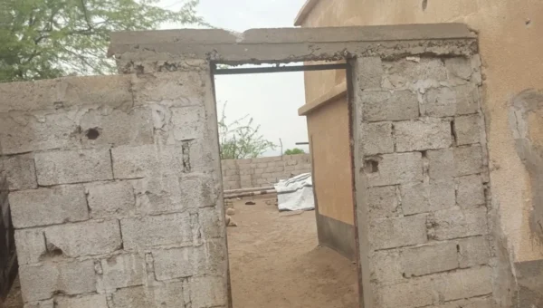 مليشيا الحوثي تستهدف منزلاً للمرة الثانية بالطيران المسيّر شمال حيس