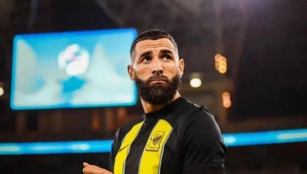 رسميًا.. بنزيما ينهى مشواره مع الهلال السعودى ويقترب من الاعتزال