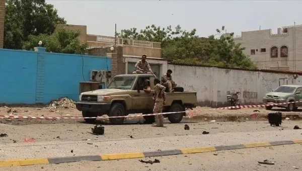 مقتل صومالي وإصابة آخرين بانفجار عبوة ناسفة في عتق