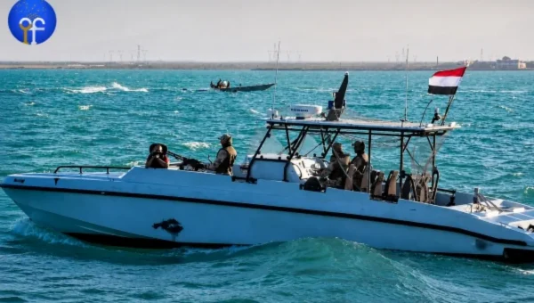 البحرية تحبط هجوماً حوثياً بزوارق مفخخة في البحر الأحمر