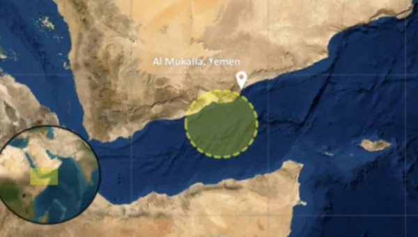 هيئة بريطانية: هجوم على سفينة على بعد 98 ميلا بحريا جنوب غربي المكلا