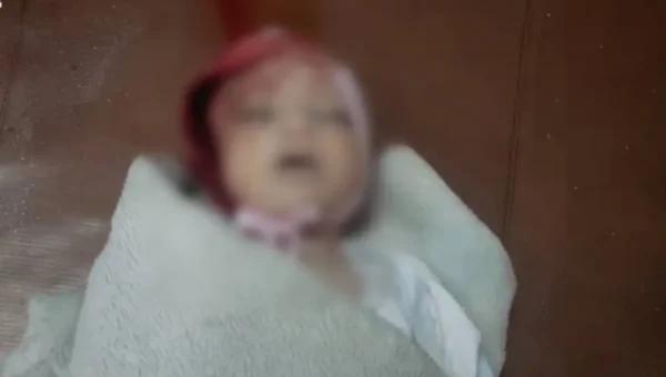 استشهاد رضيع وإصابة طفل بقصف حوثي في تعز