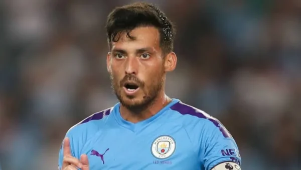 ديفيد سيلفا يعود إلى الملاعب من بوابة هونج كونج بعد 3 سنوات من الاعتزال