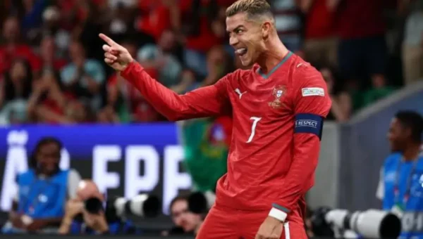 عقوبة تصل إلى 6 أشهر.. كريستيانو رونالدو مهدد بالغياب عن منتخب البرتغال