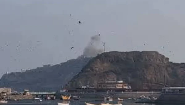 وزير الصحة: 5 شهداء و16 جريحاً جراء الهجوم الحوثي على قصر المعاشيق بعدن