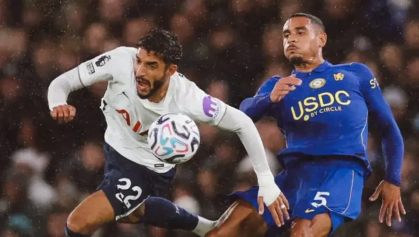 توتنهام يتغلب على تشيلسي بثنائية في الدوري الإنجليزي