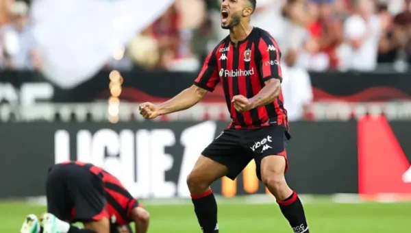 محمد عبد المنعم على رأس قائمة نيس لمواجهة رين في الدوري الفرنسي